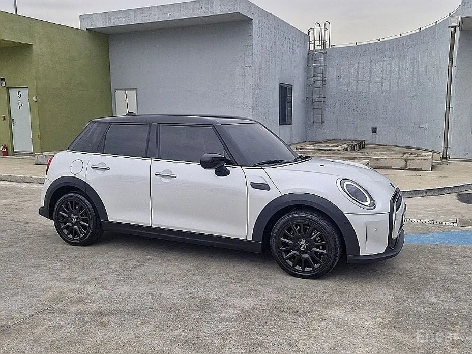 Фото 3 - Mini Cooper