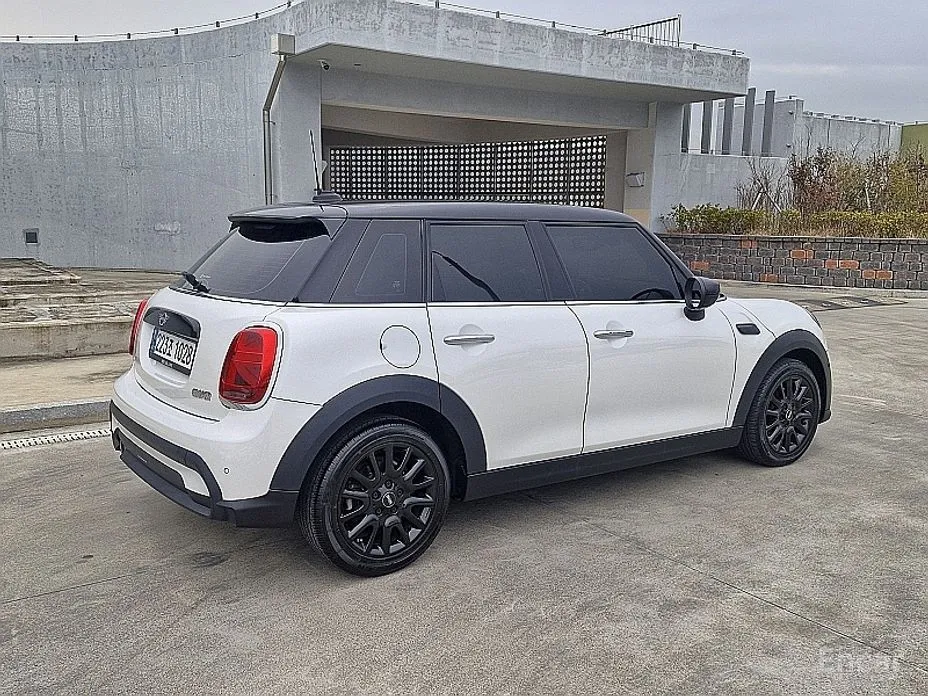 Фото 4 - Mini Cooper