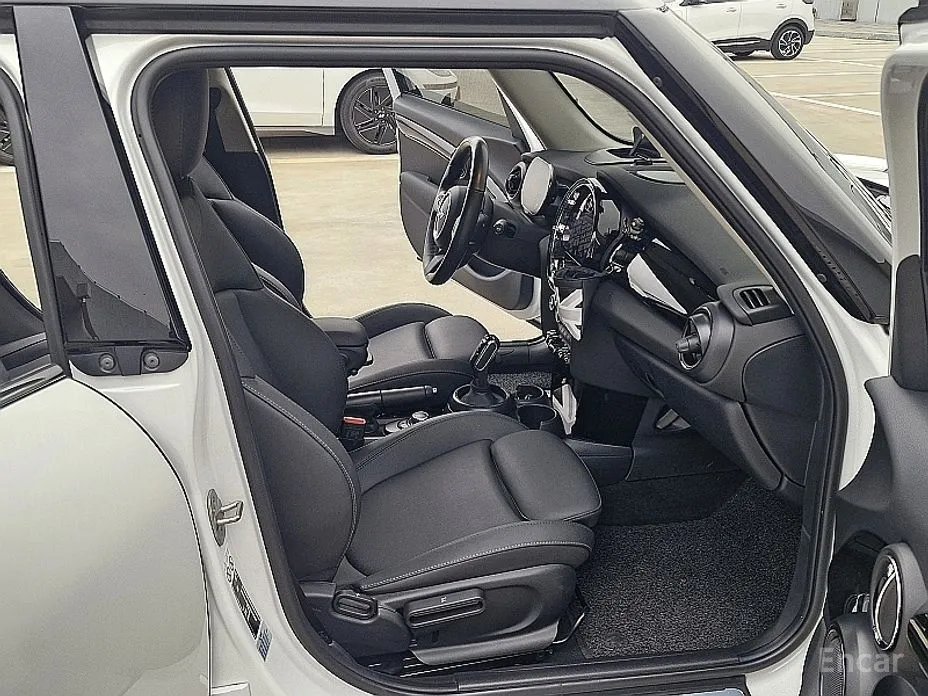 Фото 8 - Mini Cooper