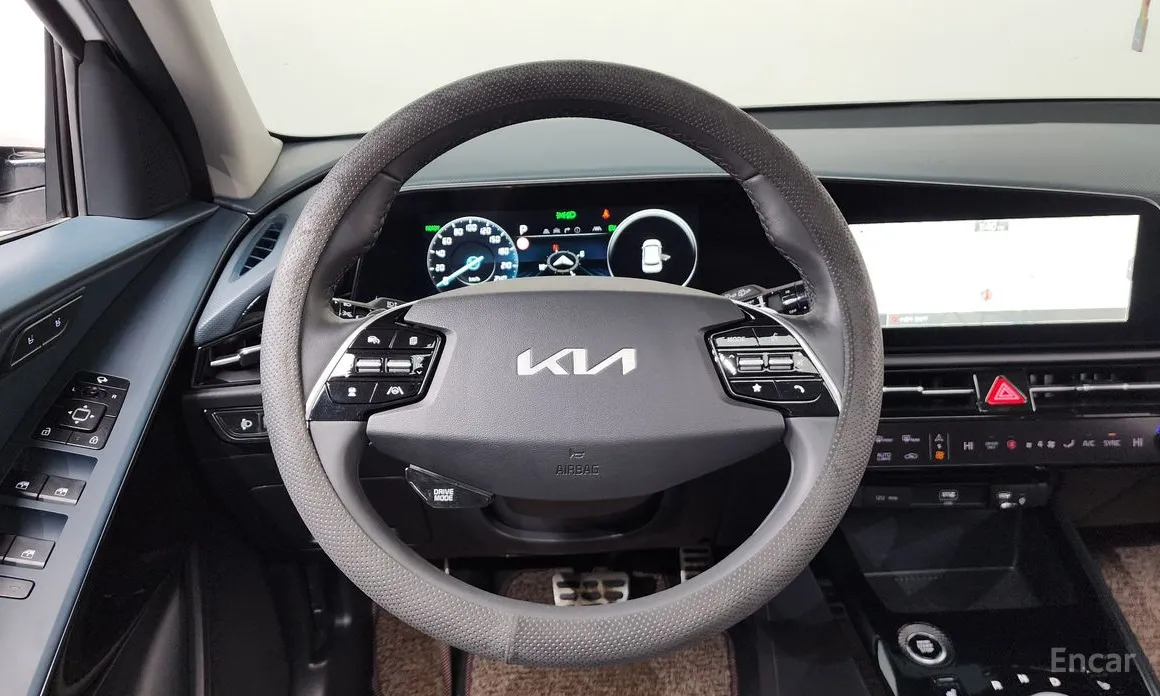 Фото 13 - Kia Niro