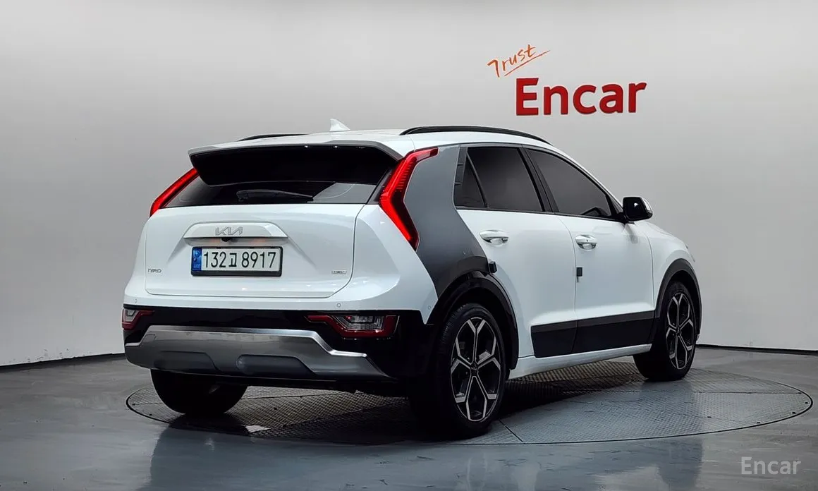 Фото 2 - Kia Niro