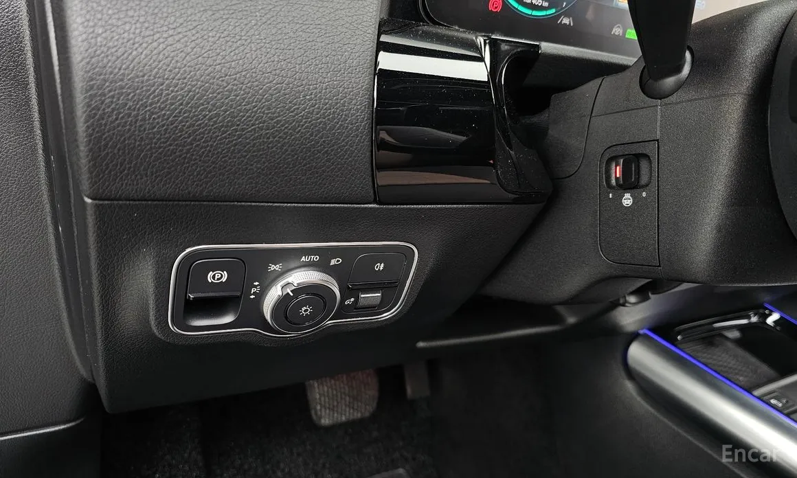 Фото 19 - Mercedes-Benz EQA