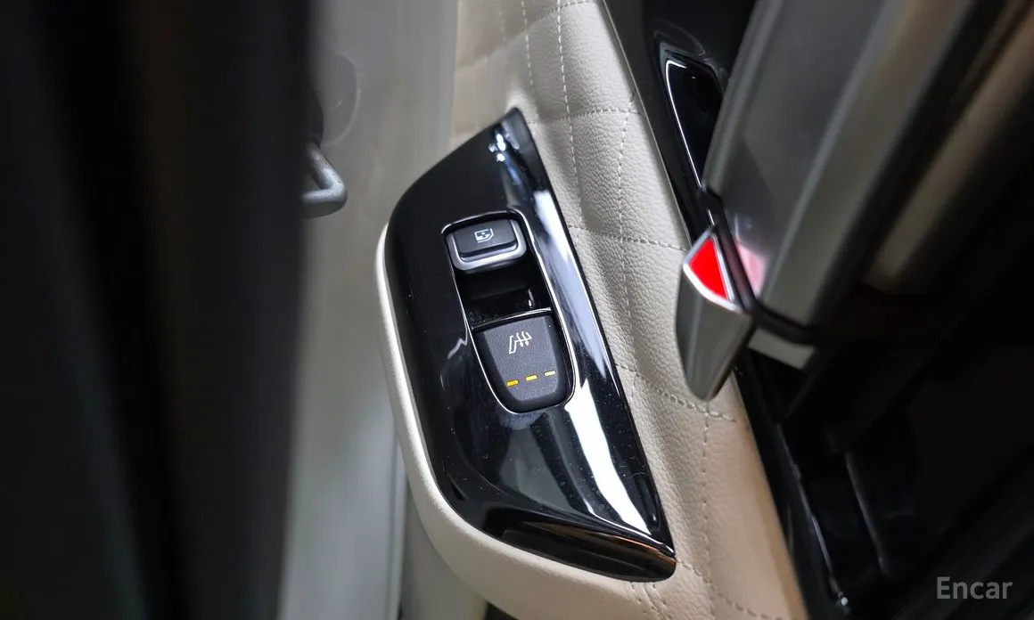 Фото 19 - Kia Carnival