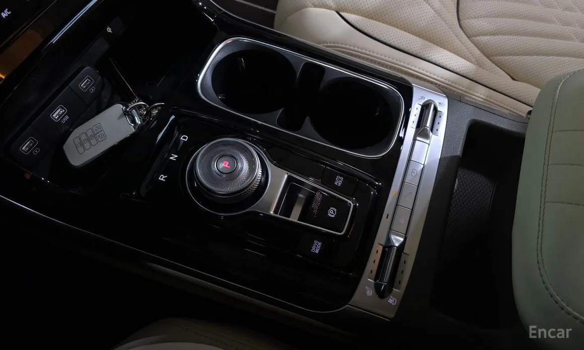 Фото 9 - Kia Carnival