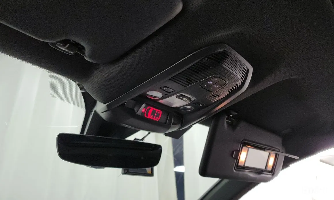 Фото 17 - Peugeot 5008