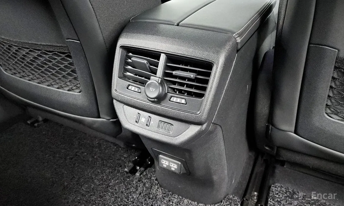 Фото 19 - Peugeot 5008