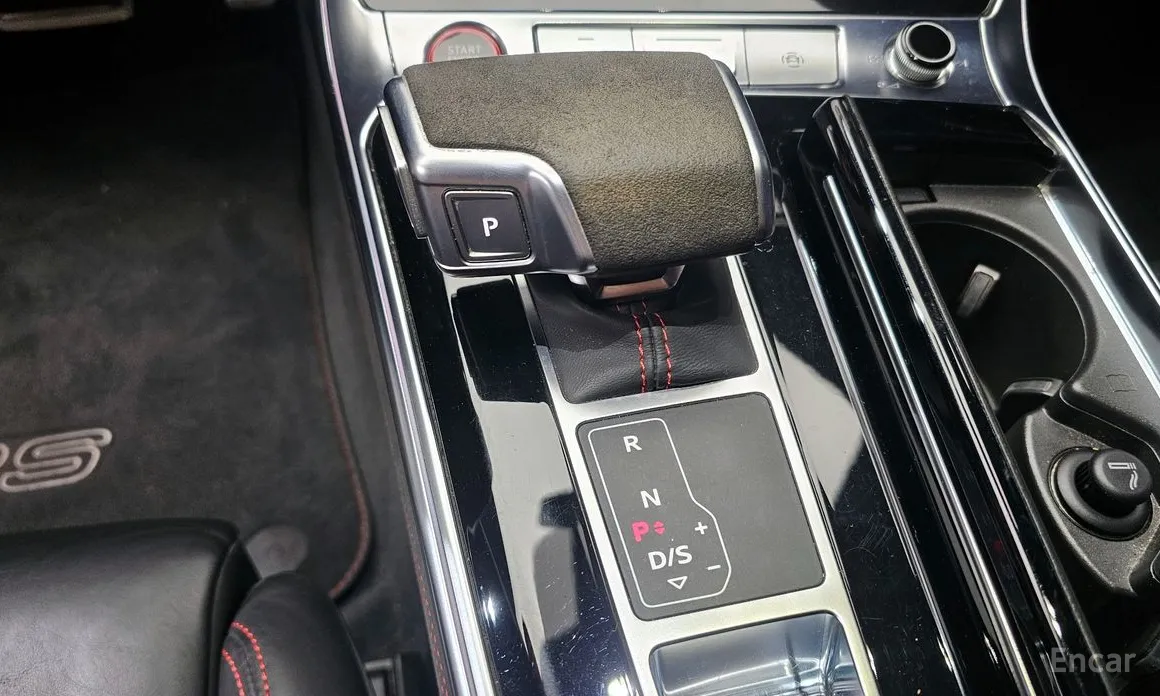 Фото 9 - Audi RS 7