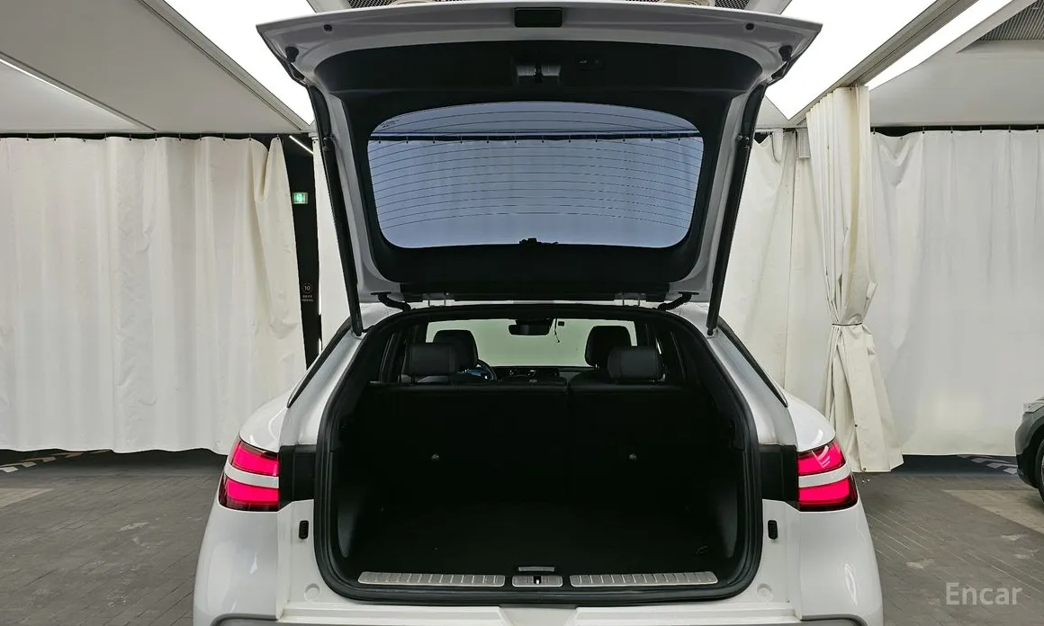 Фото 20 - Genesis GV60