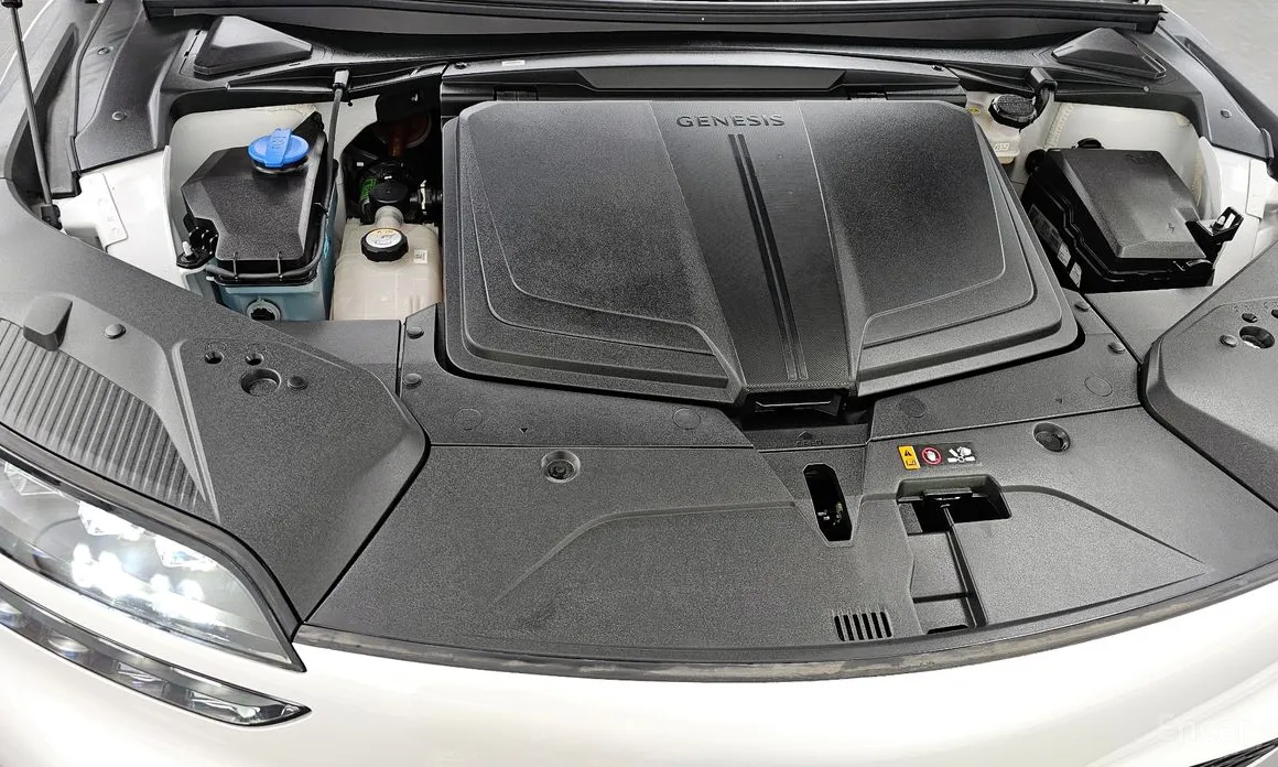 Фото 6 - Genesis GV60