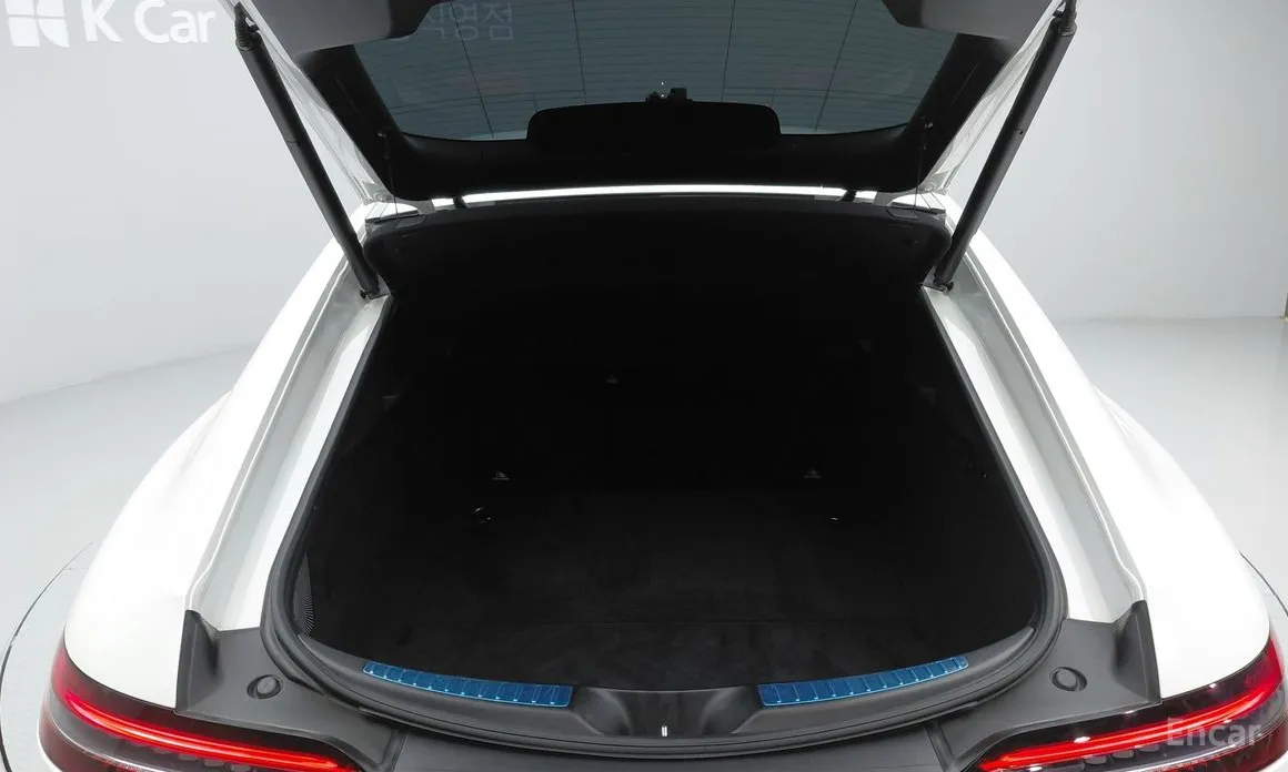 Фото 19 - Mercedes-Benz AMG GT