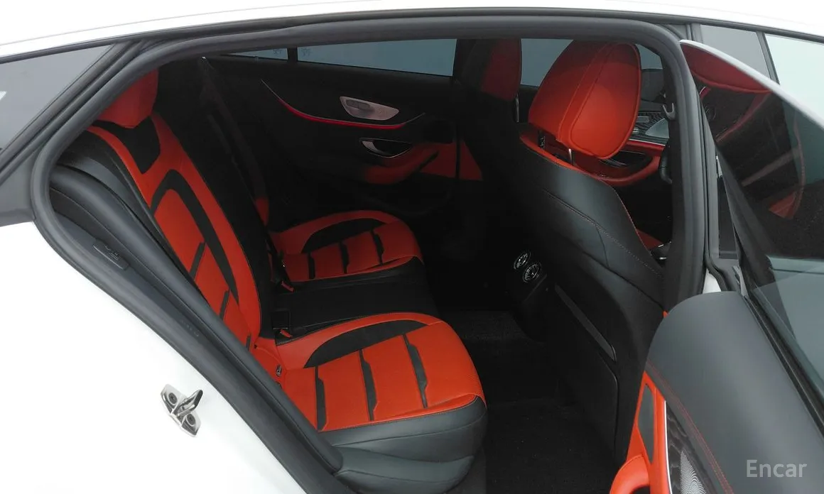 Фото 6 - Mercedes-Benz AMG GT