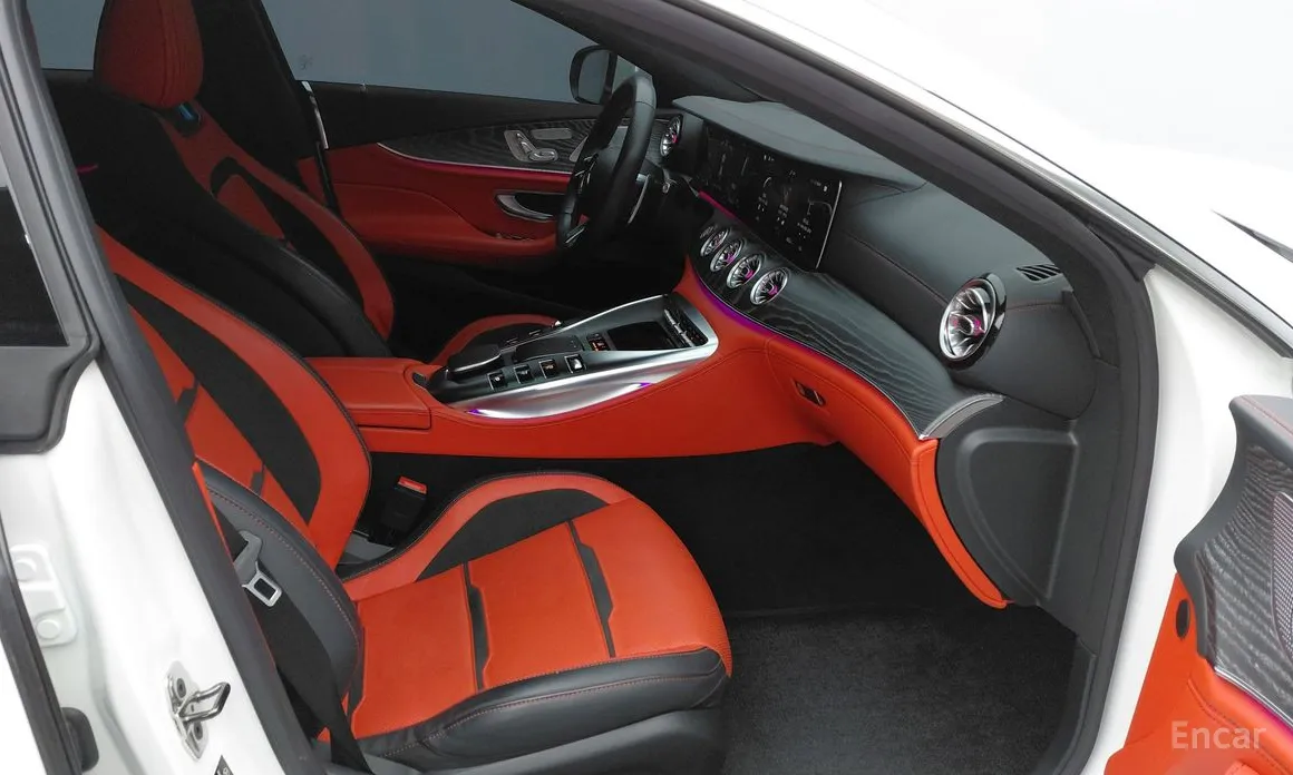 Фото 7 - Mercedes-Benz AMG GT