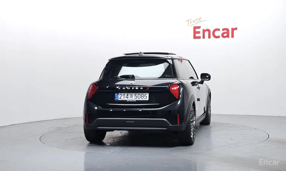 Фото 4 - Mini Cooper