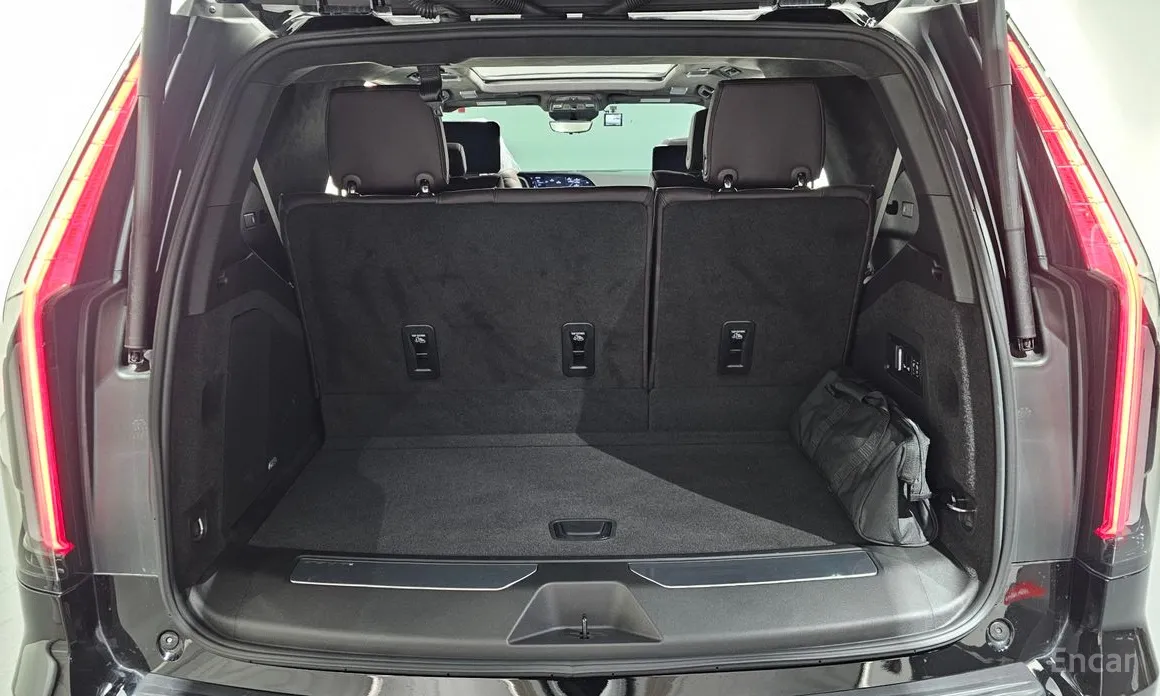 Фото 20 - Cadillac Escalade