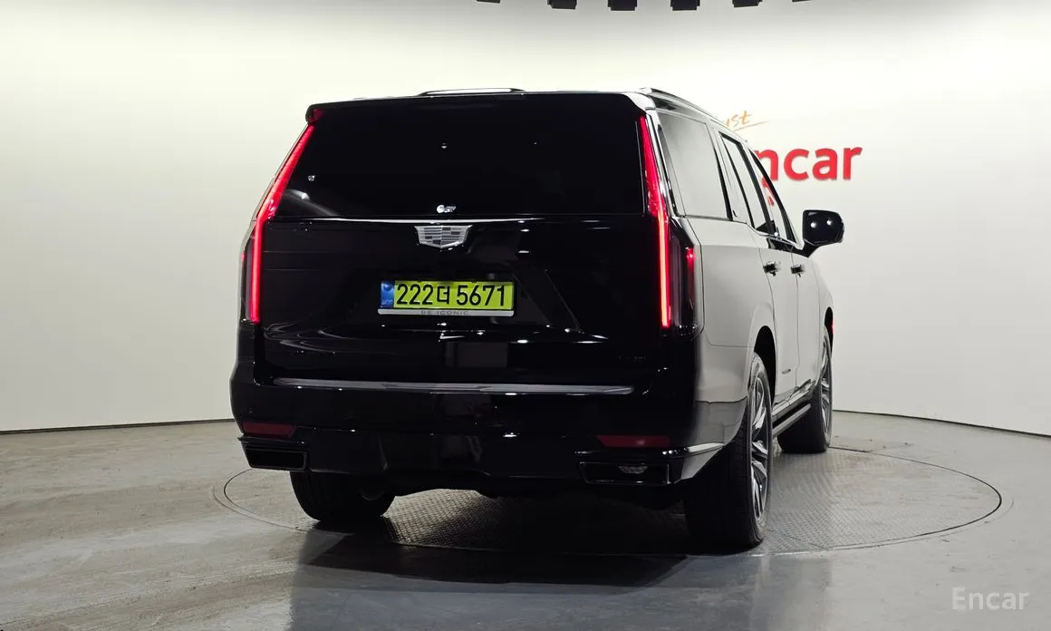 Фото 4 - Cadillac Escalade