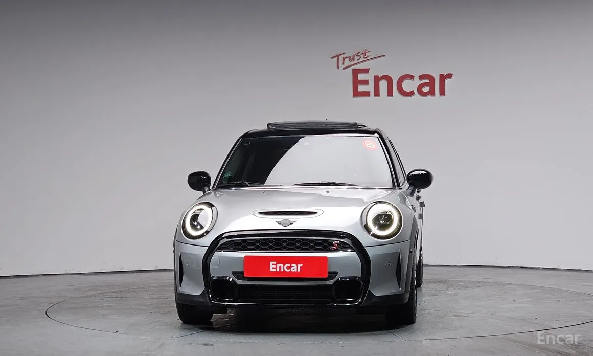 Фото 3 - Mini Cooper