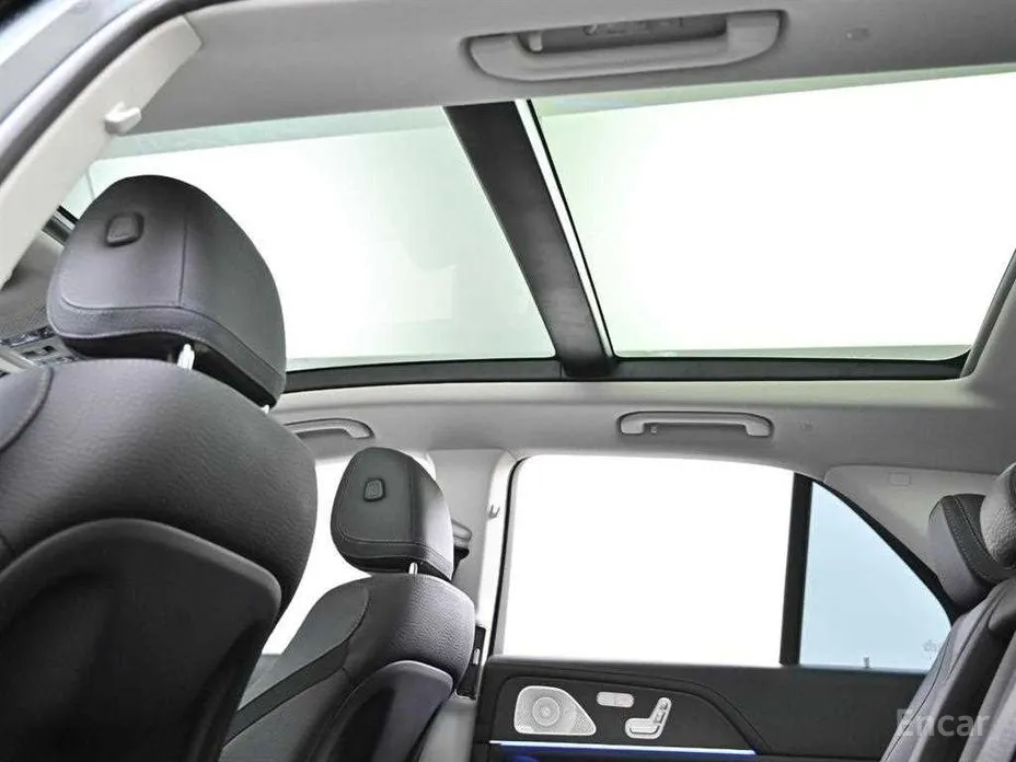 Фото 19 - Mercedes-Benz GLE-Class