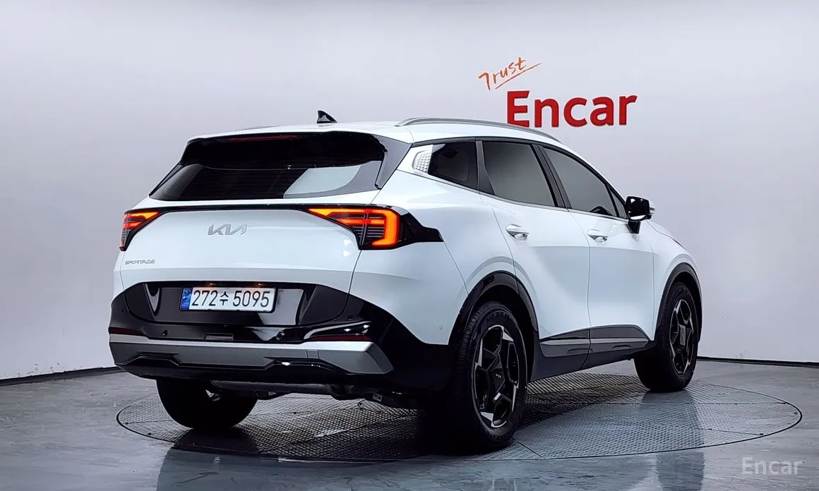 Фото 2 - Kia Sportage