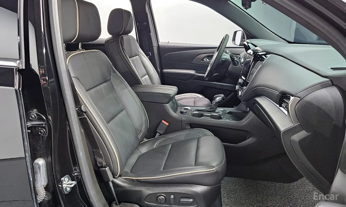 Фото 10 - Chevrolet Traverse