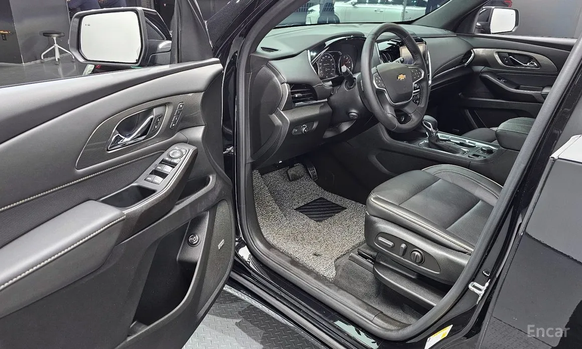 Фото 11 - Chevrolet Traverse