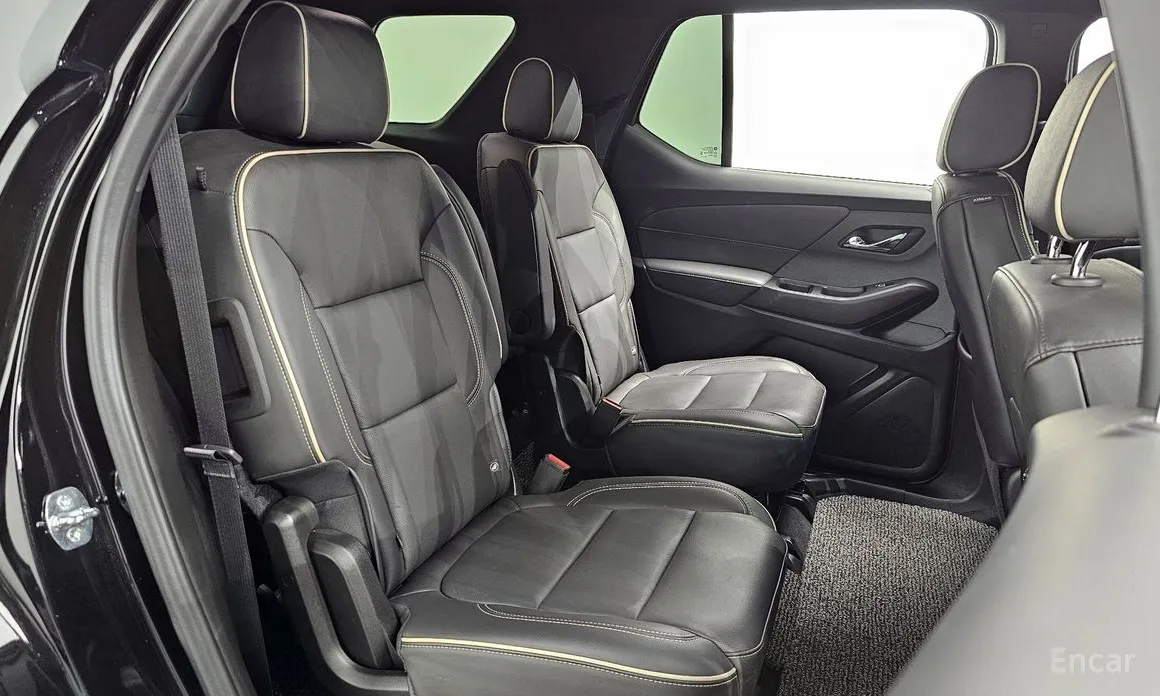 Фото 12 - Chevrolet Traverse