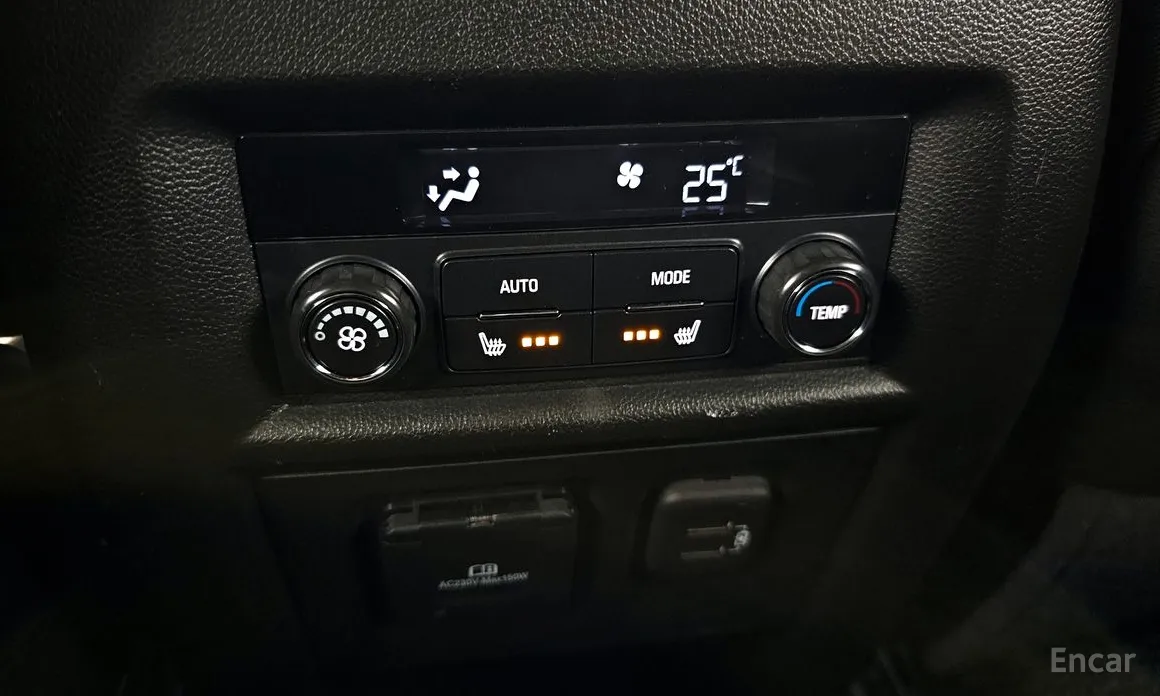 Фото 17 - Chevrolet Traverse