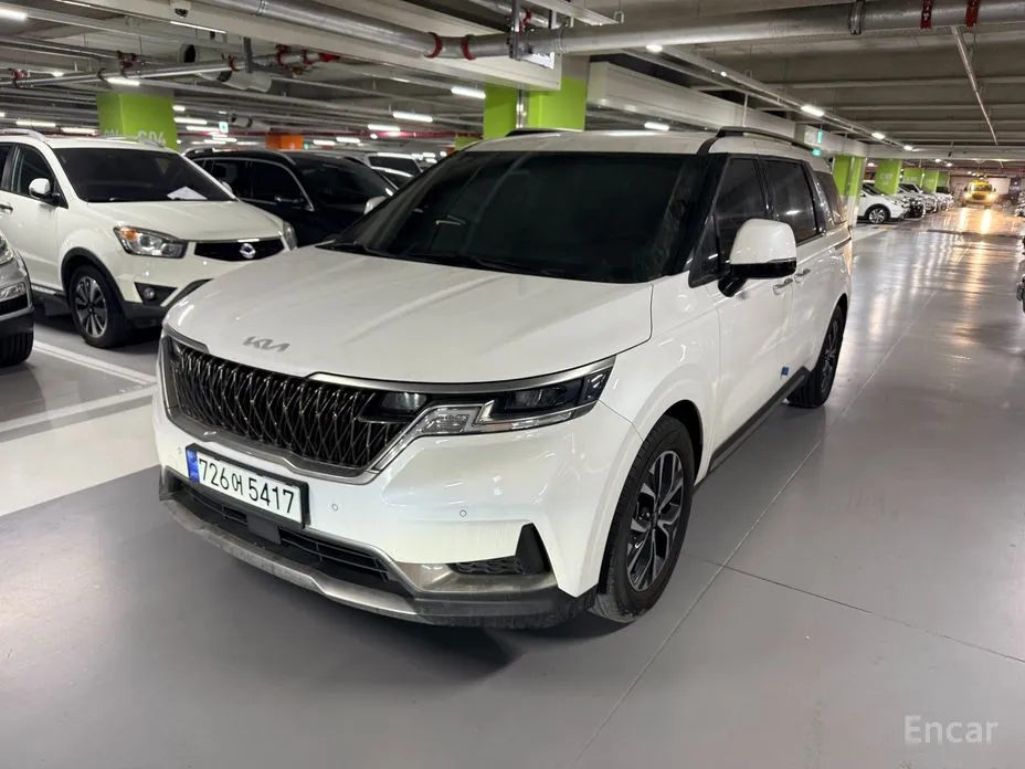 Фото 1 - Kia Carnival