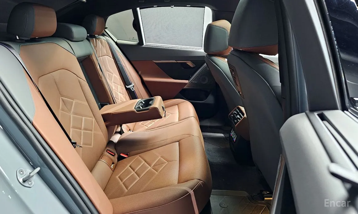 Фото 12 - BMW 5 Series