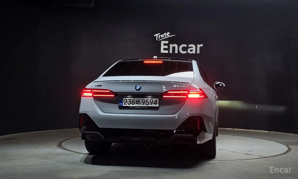 Фото 4 - BMW 5 Series