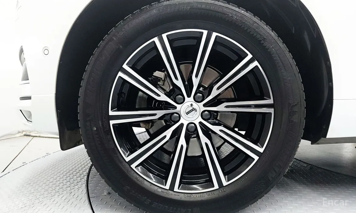 Фото 5 - Volvo XC60