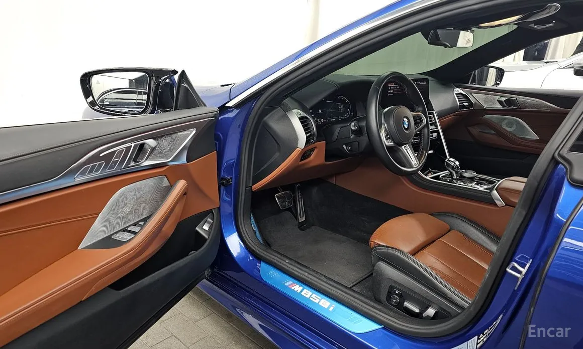 Фото 10 - BMW 8 Series