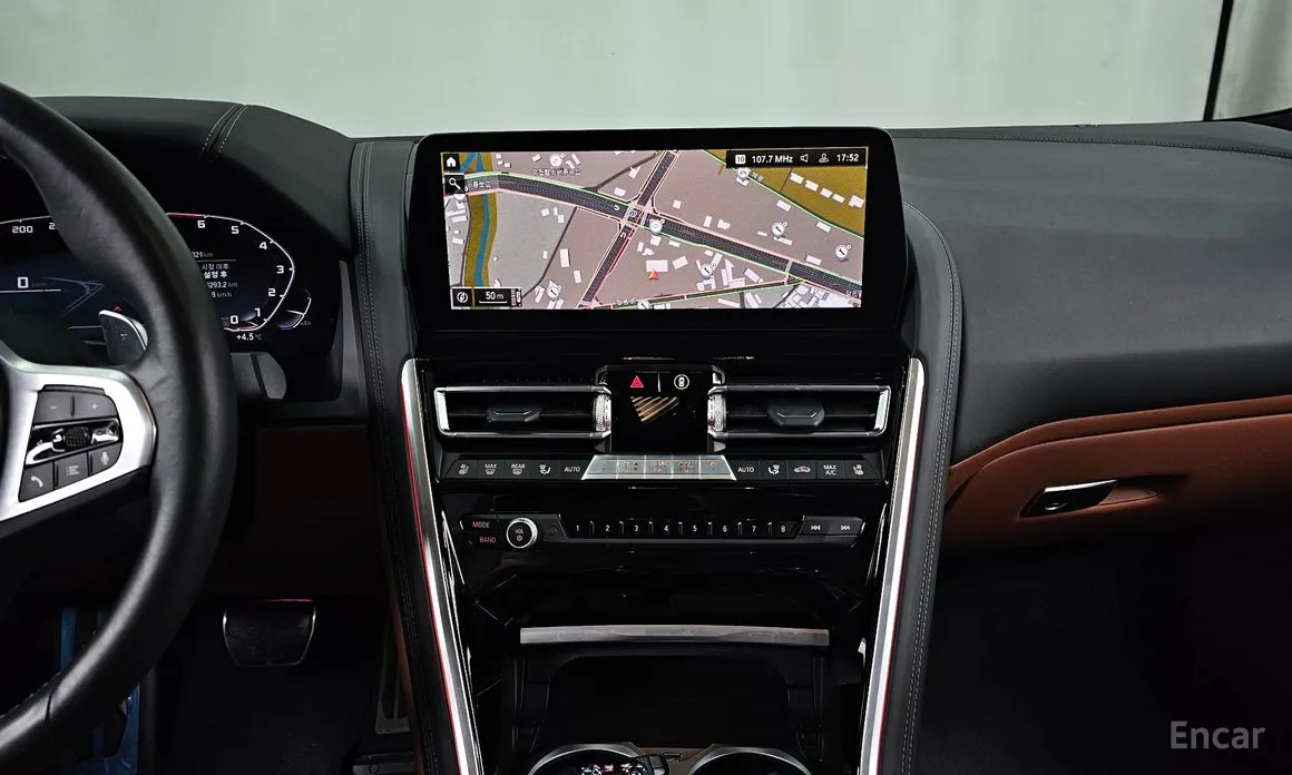 Фото 14 - BMW 8 Series