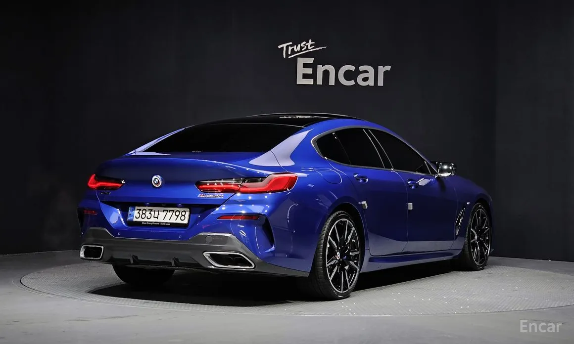 Фото 2 - BMW 8 Series