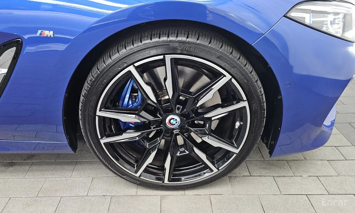 Фото 5 - BMW 8 Series