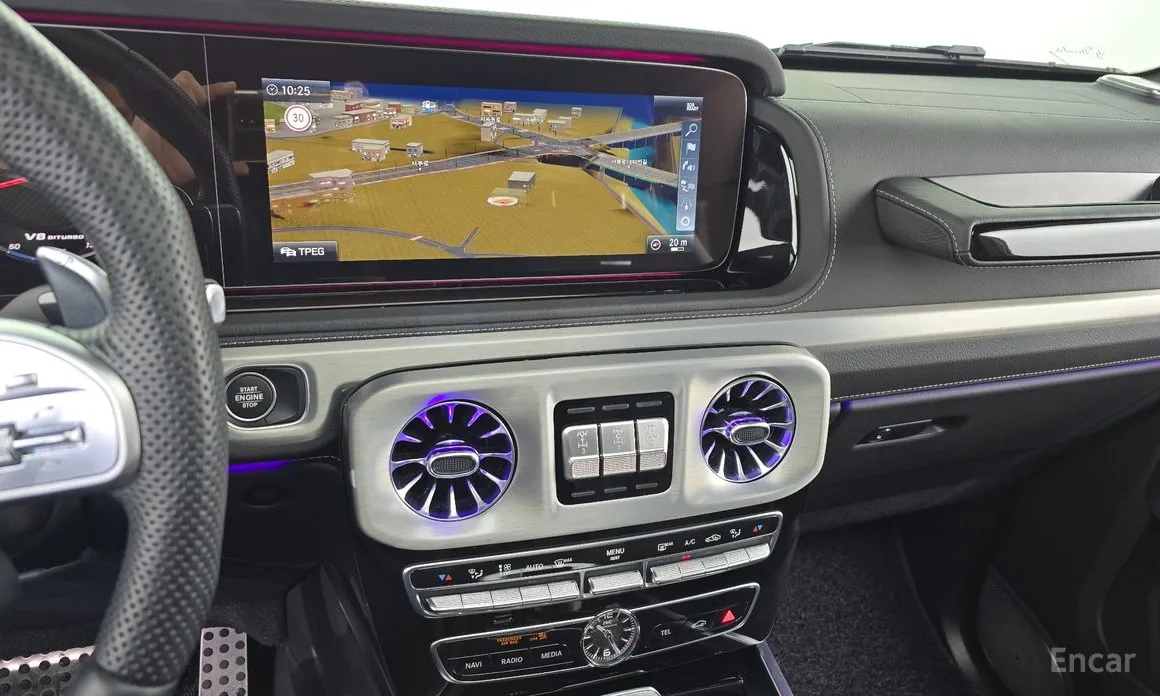 Фото 14 - Mercedes-Benz G-Class