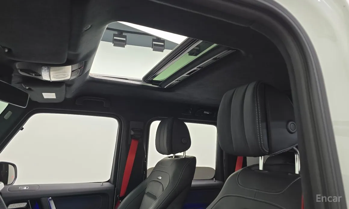 Фото 19 - Mercedes-Benz G-Class