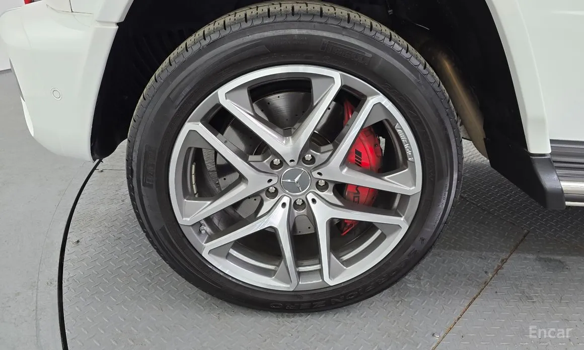 Фото 5 - Mercedes-Benz G-Class