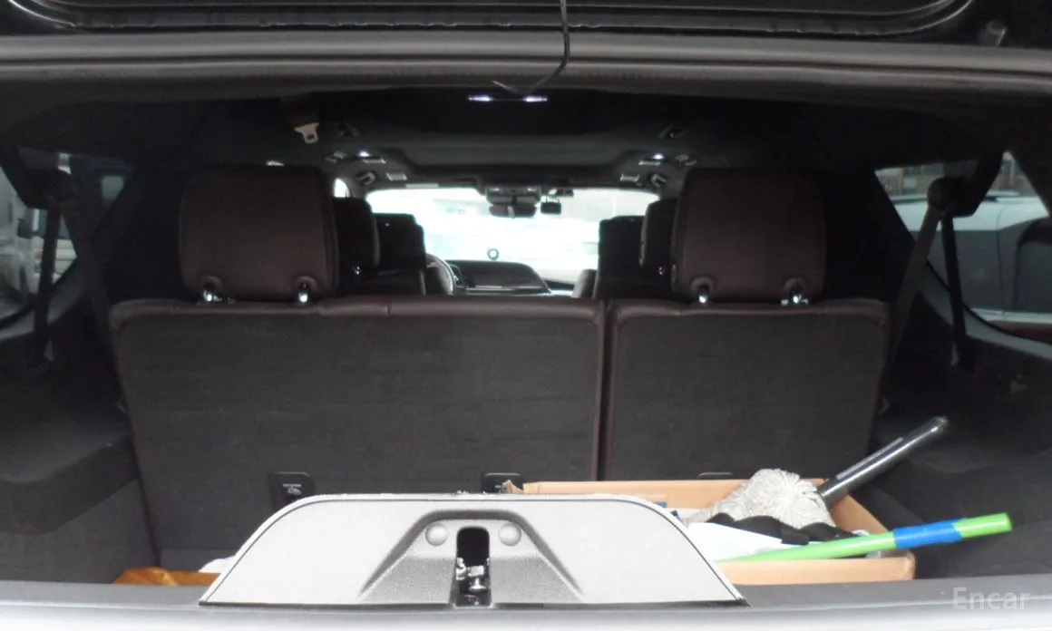 Фото 9 - Cadillac Escalade