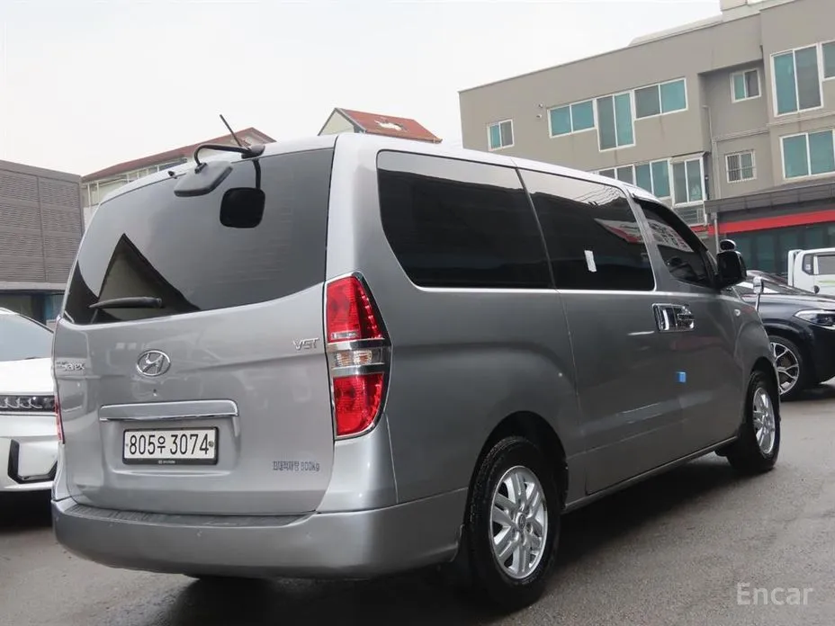 Фото 3 - Hyundai Starex