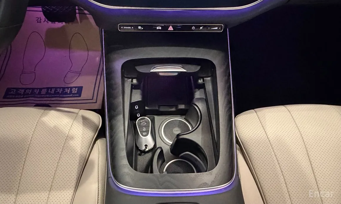 Фото 13 - Mercedes-Benz E-Class