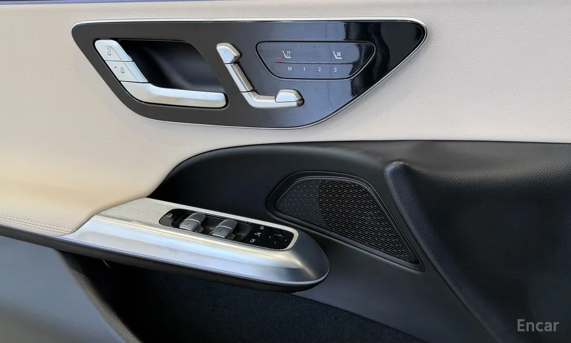 Фото 14 - Mercedes-Benz E-Class