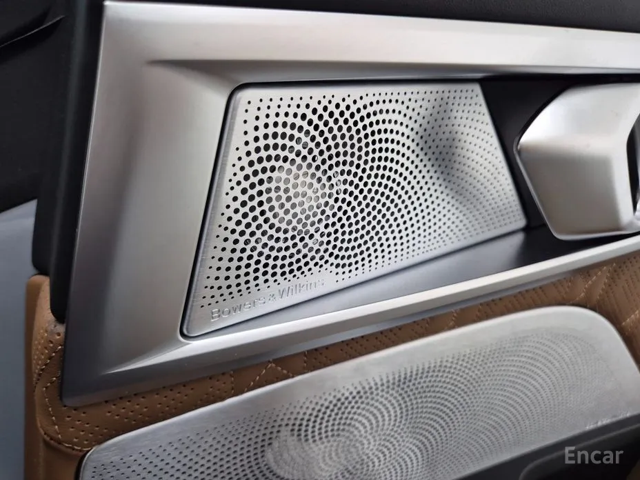 Фото 17 - BMW M8