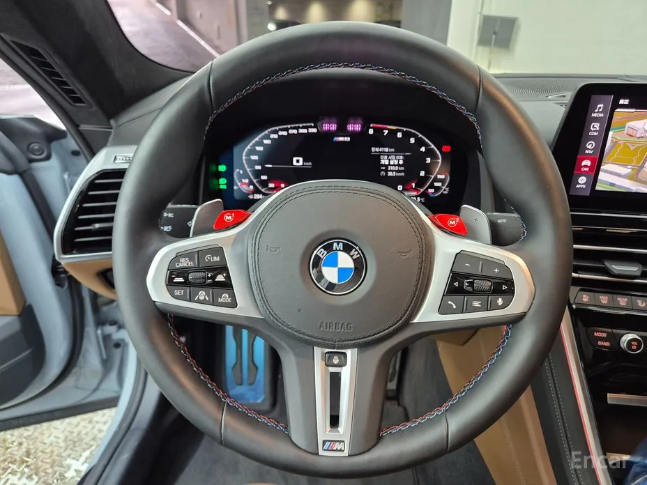 Фото 19 - BMW M8