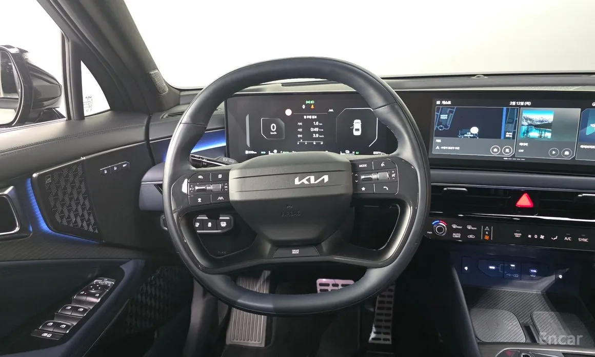 Фото 13 - Kia K8