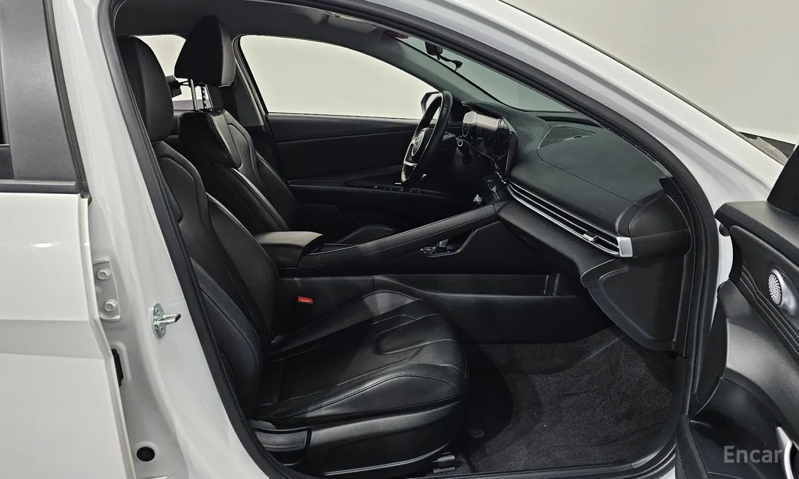 Фото 10 - Hyundai Avante