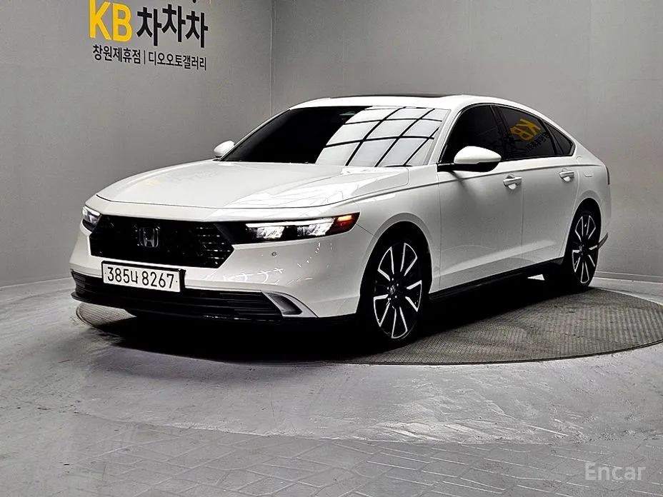 Фото 2 - Honda Accord