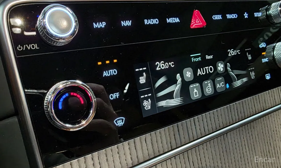 Фото 15 - Genesis GV80