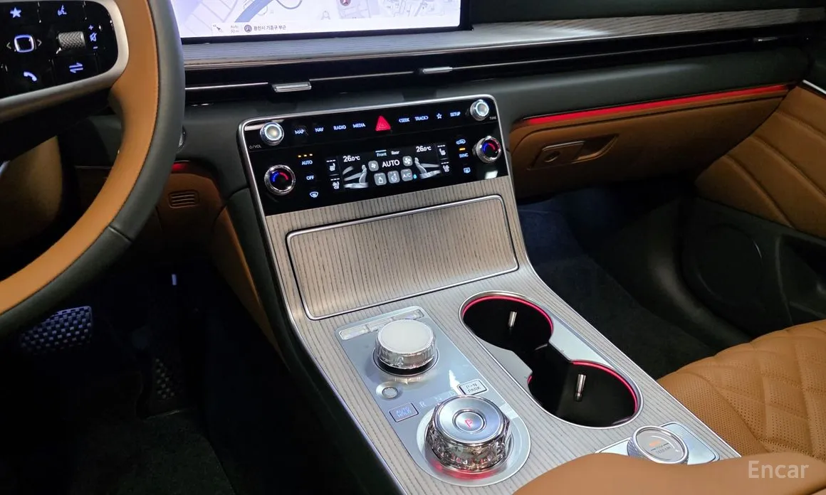 Фото 16 - Genesis GV80