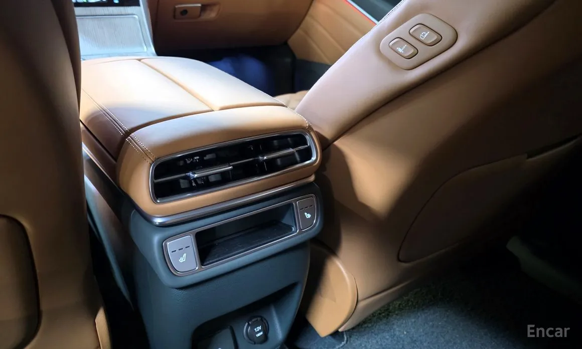 Фото 17 - Genesis GV80