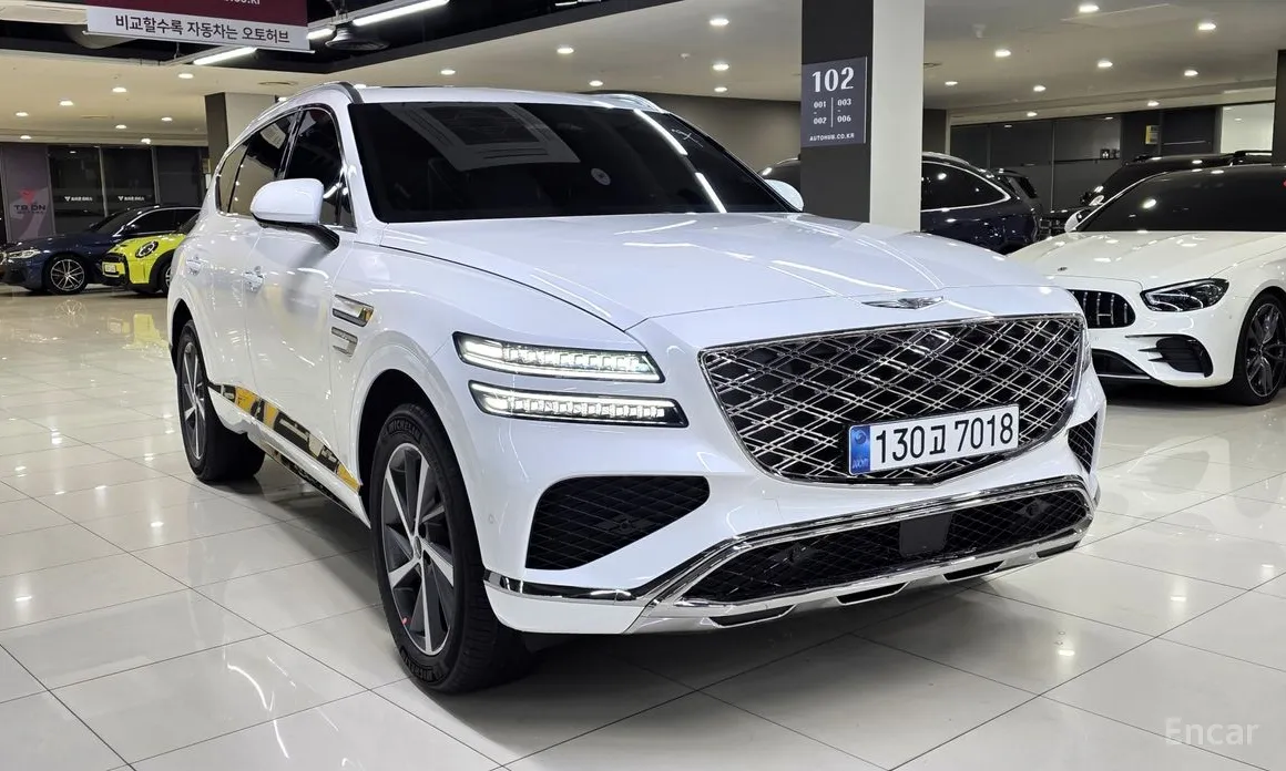 Фото 2 - Genesis GV80